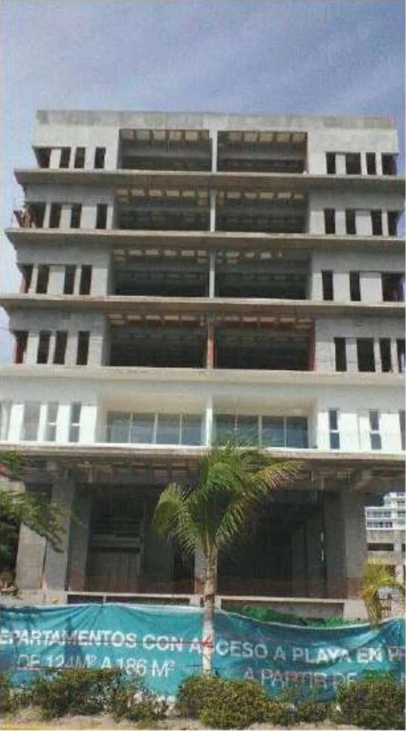 Complejo comercial Aqua Residence
